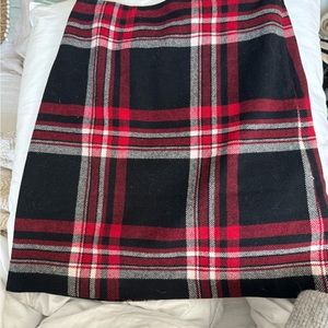 Talbots plaid skirt Grey/black/white/red